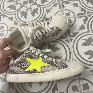 Steven madden distressed sneakers